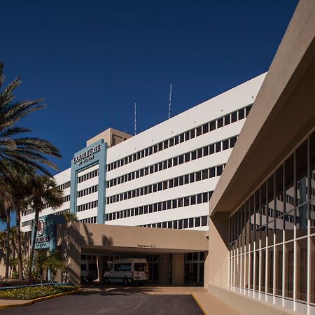 Doubletree By Hilton Hotel Jacksonville Airport Экстерьер фото