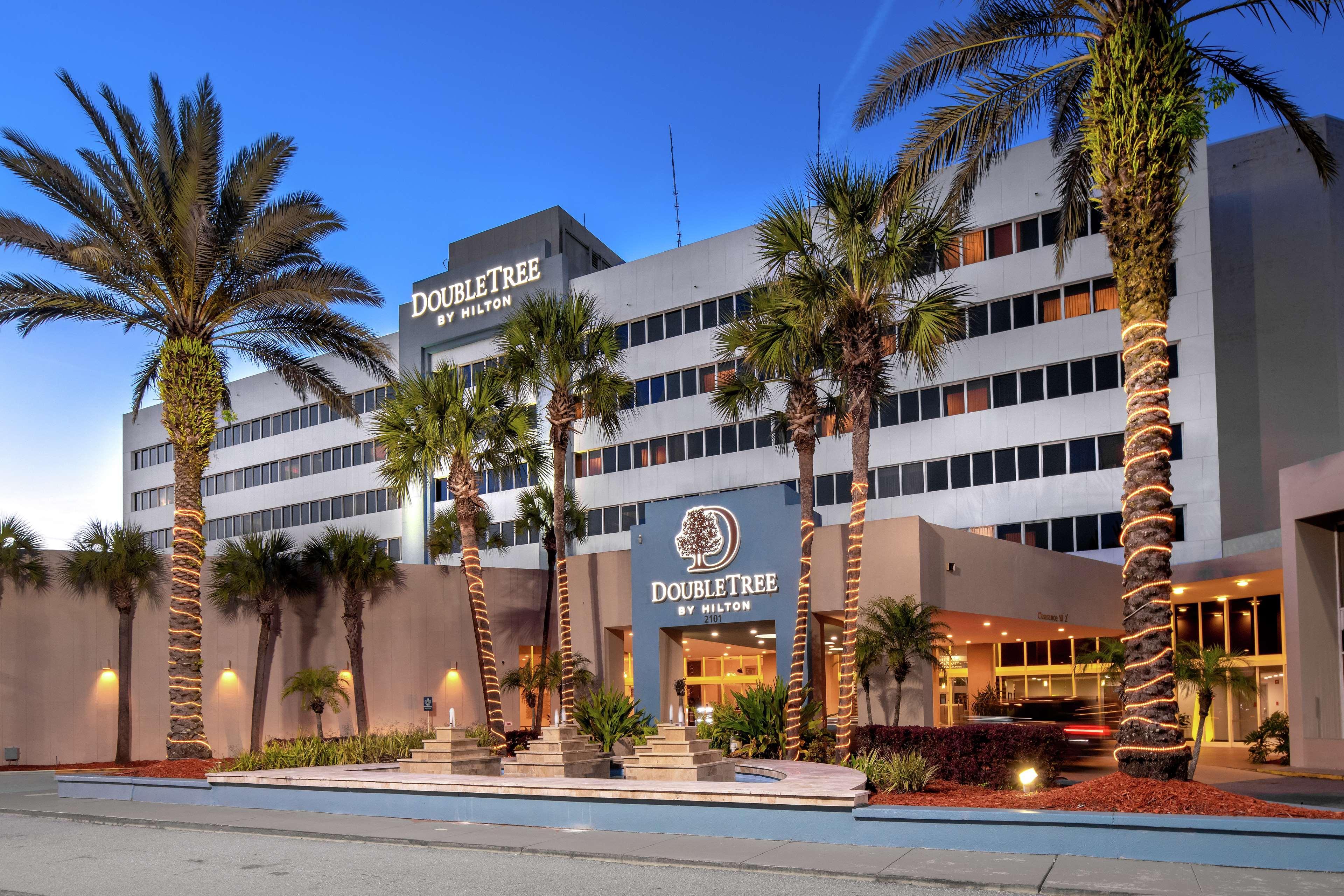 Doubletree By Hilton Hotel Jacksonville Airport Экстерьер фото
