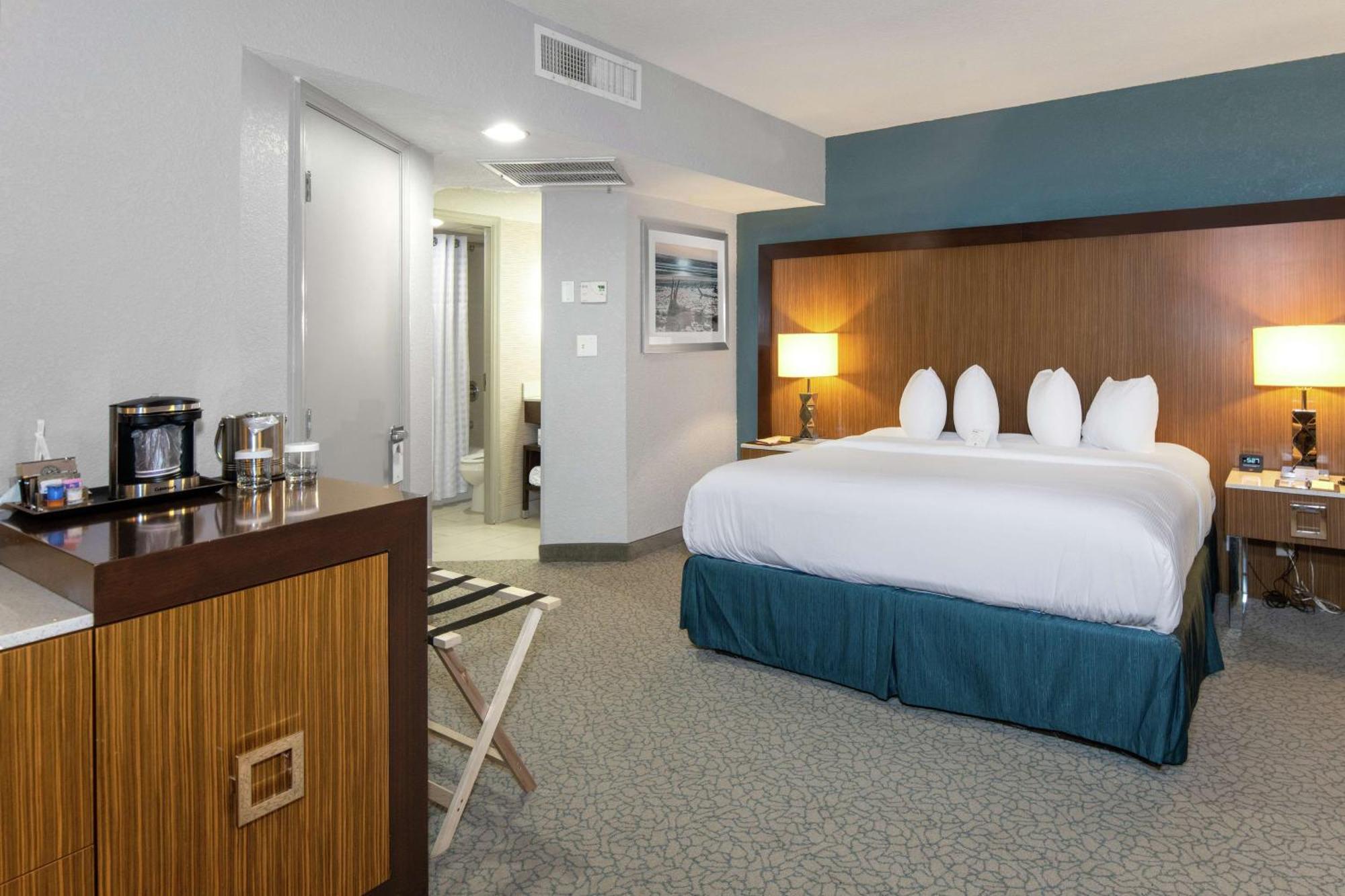 Doubletree By Hilton Hotel Jacksonville Airport Экстерьер фото