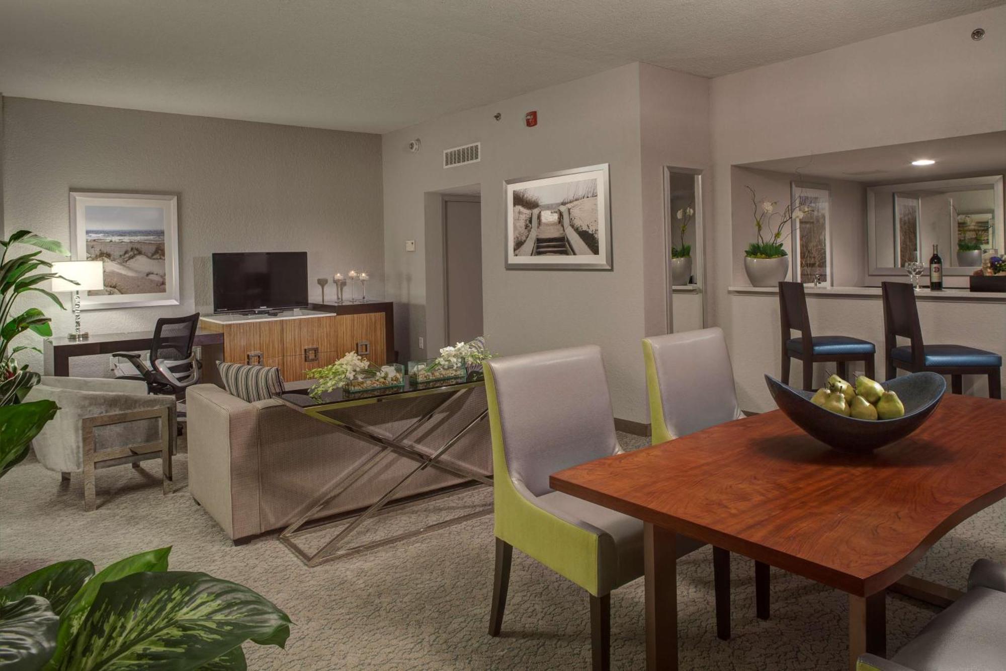 Doubletree By Hilton Hotel Jacksonville Airport Экстерьер фото