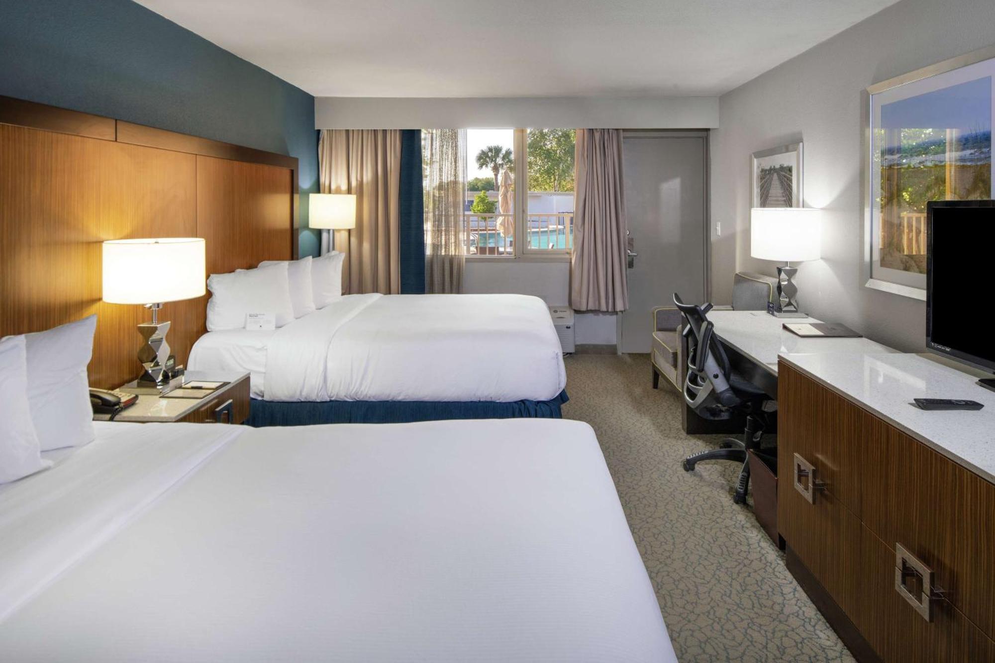 Doubletree By Hilton Hotel Jacksonville Airport Экстерьер фото
