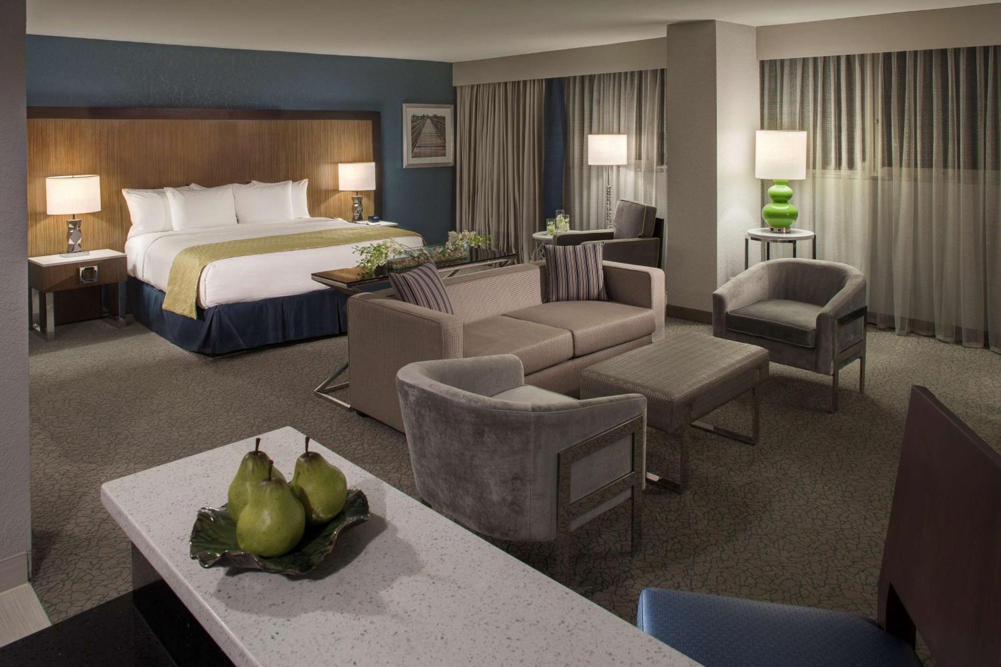 Doubletree By Hilton Hotel Jacksonville Airport Экстерьер фото